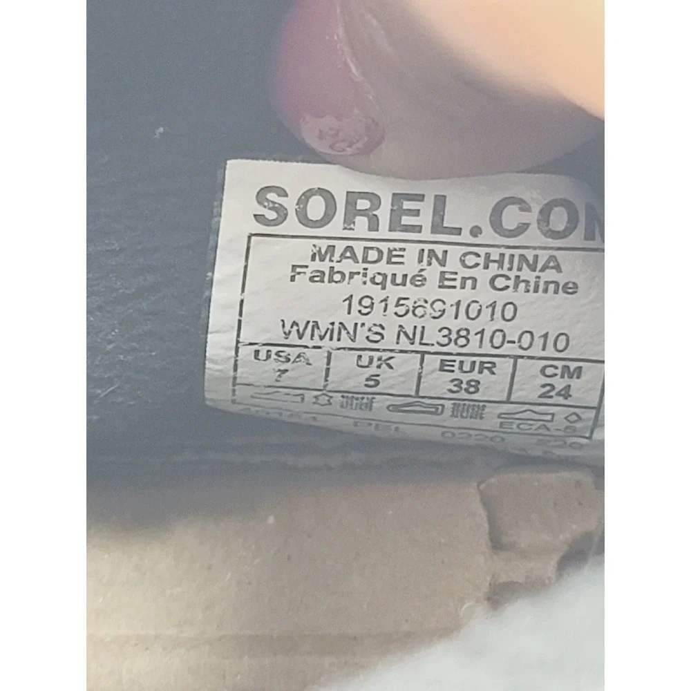 Sorel, Round Toe Leather and Rubber Lace-up Winter Boots, Women's‎ Size 7, Blac